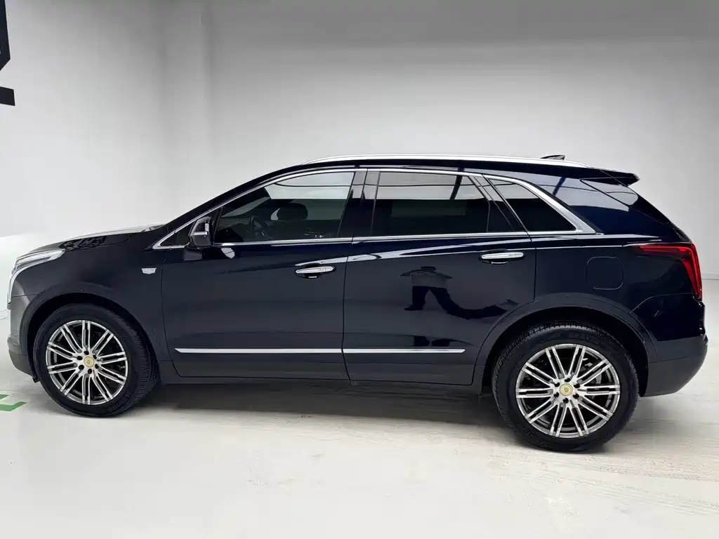Cadillac XT5 2021 — фото 9