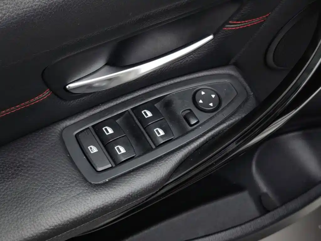 BMW 3 Series 2014 — фото 9