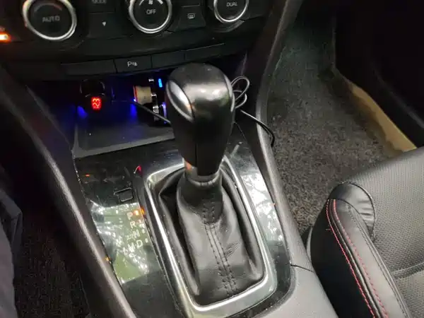 Mazda Atenza 2016