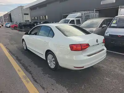 Volkswagen Sagitar 2016