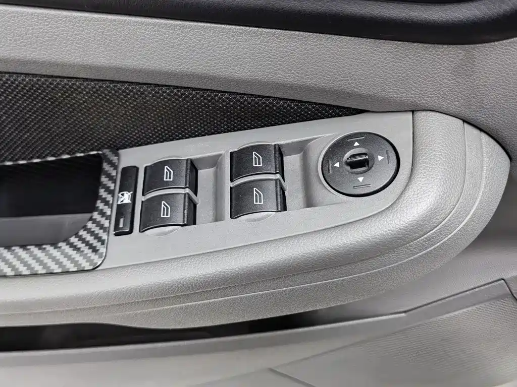 Ford Focus 2015 — фото 9