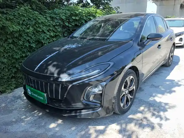 Hongqi E-QM5 2023