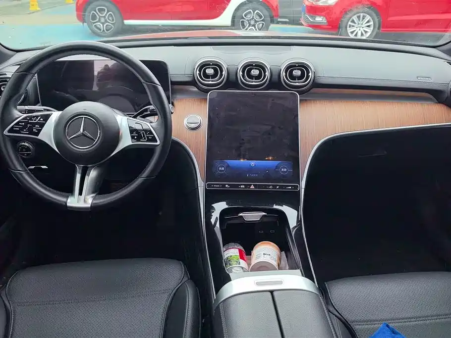 Mercedes-Benz C-Class 2023 — фото 12