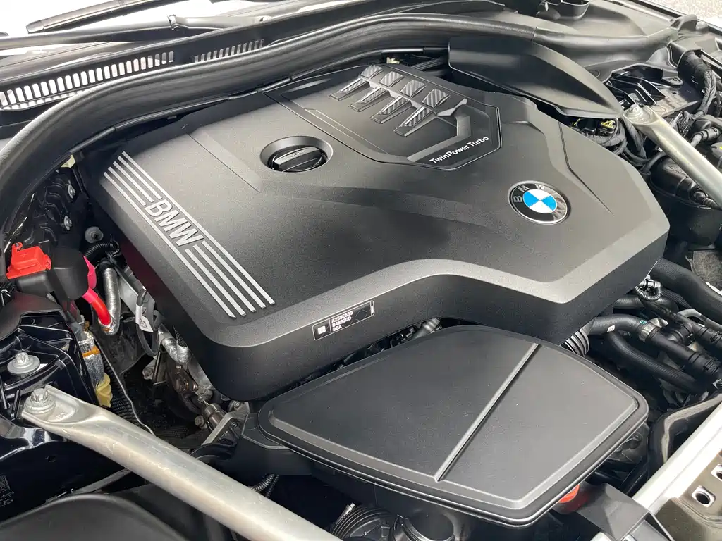 BMW 5 Series 2022 — фото 12