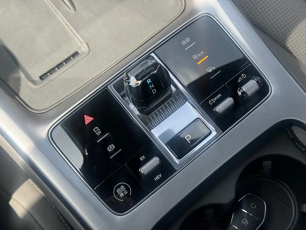 BYD Seal 2024 — фото 10