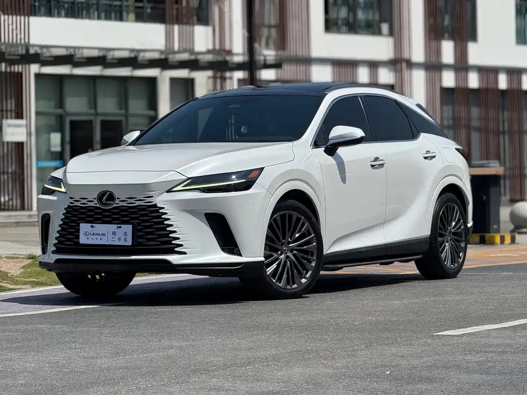 Lexus RX 2023 — фото 1