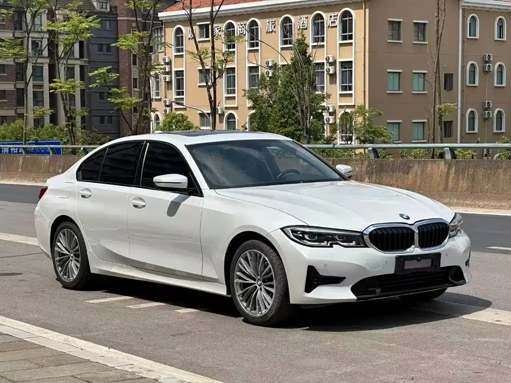 BMW 3 Series 2022