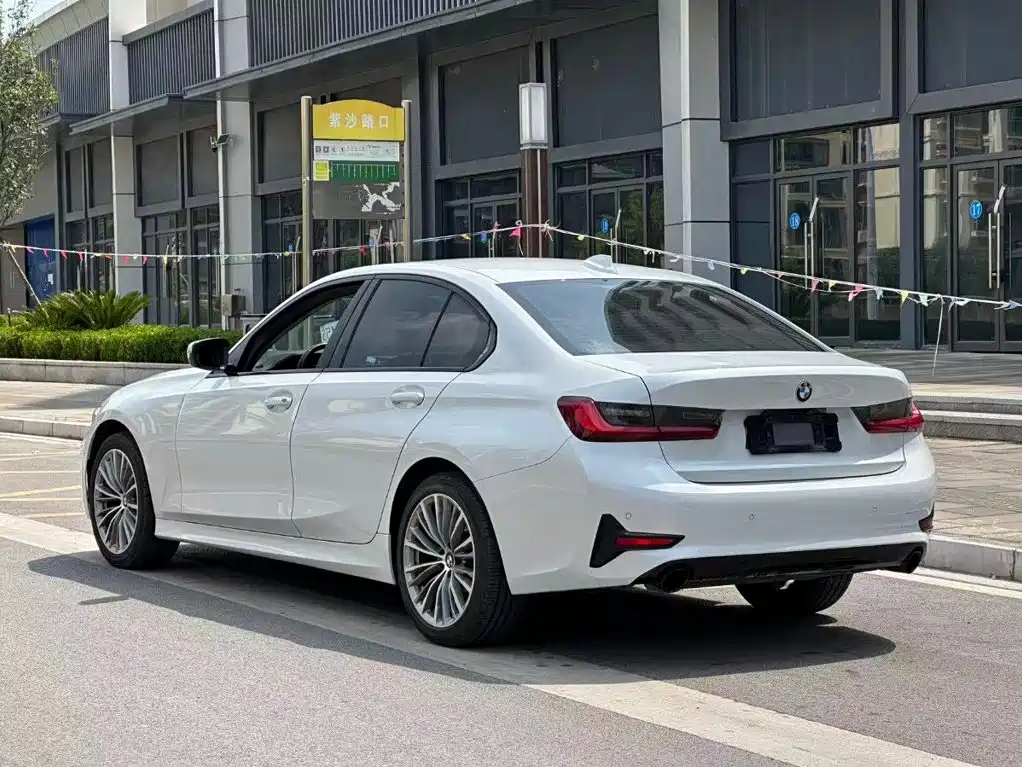 BMW 3 Series 2022