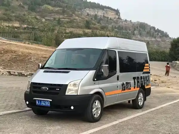 Ford New Generation Transit 2012