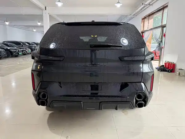 BMW XM 2023