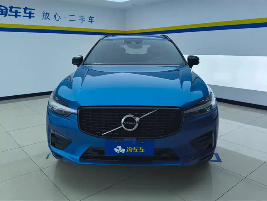 Volvo XC60 2021 — фото 2