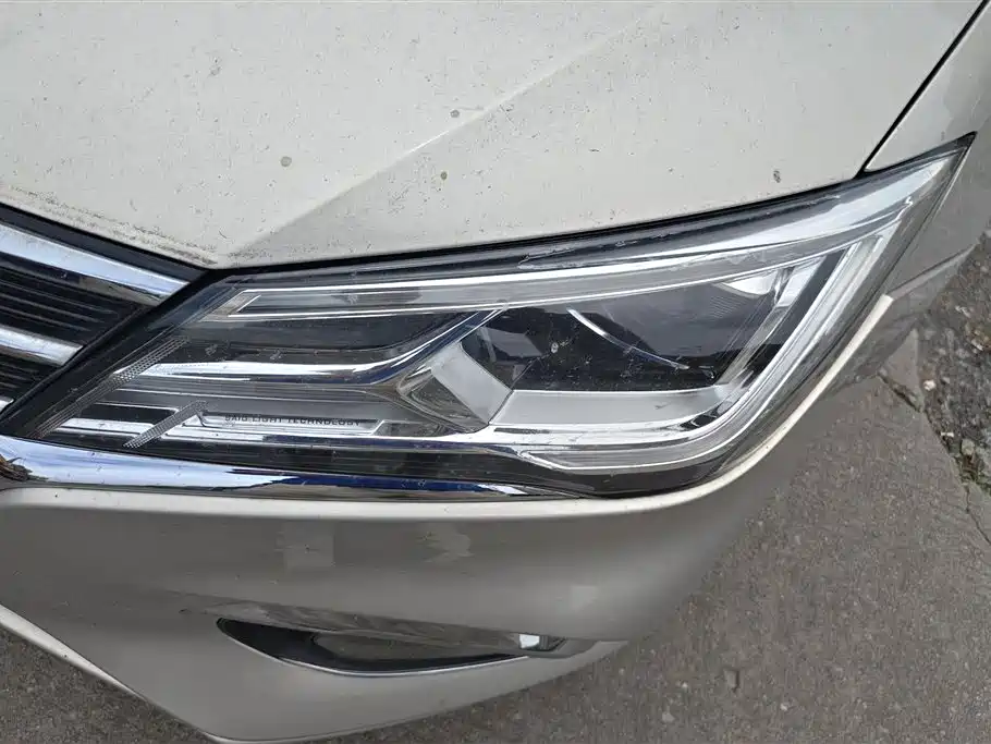 Roewe i5 2019