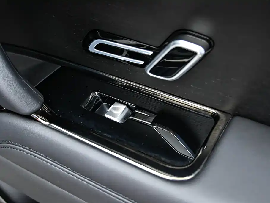 Land Rover Sport 2022 — фото 23