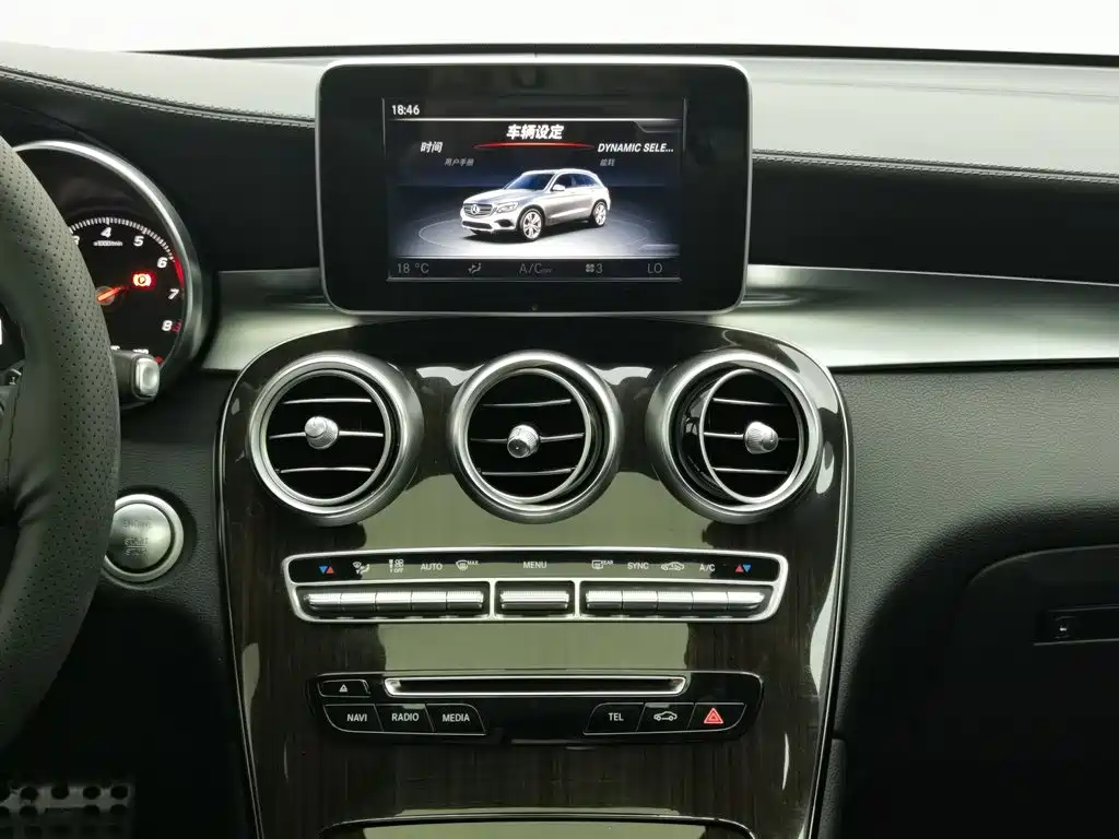 Mercedes-Benz GLC 2016 — фото 12