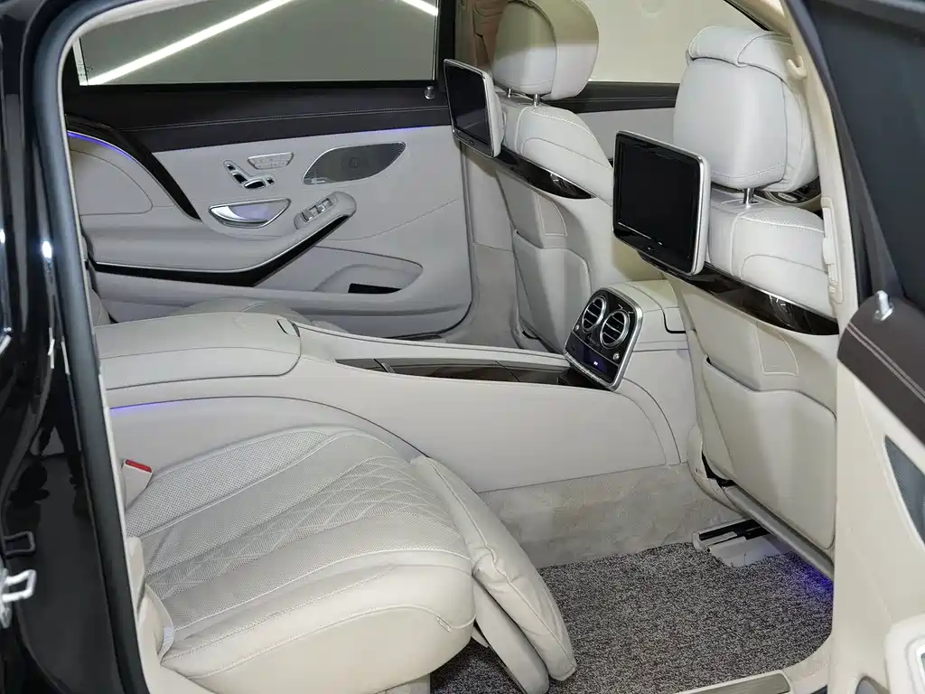 Mercedes-Benz Maybach S-Class 2017 — фото 15