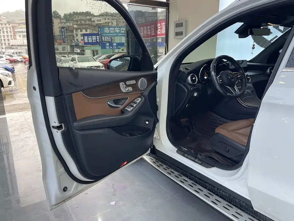 Mercedes-Benz GLC 2020