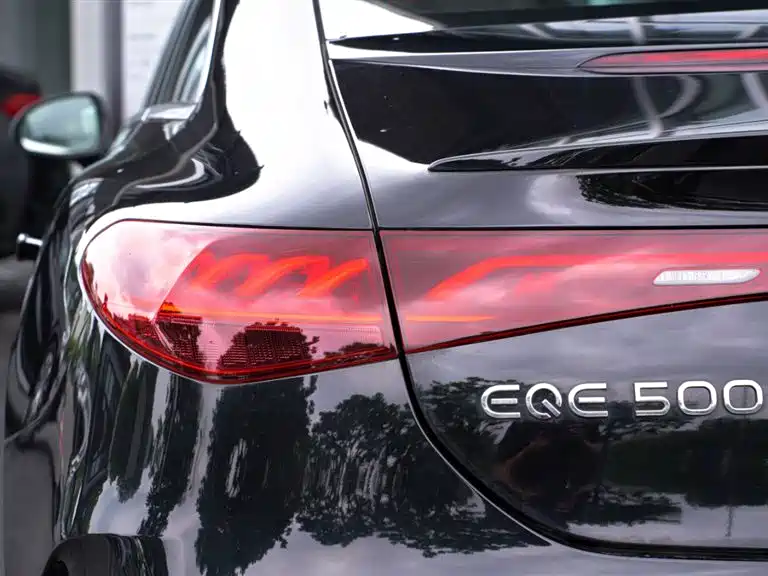 Mercedes-Benz EQE 2025 — фото 16