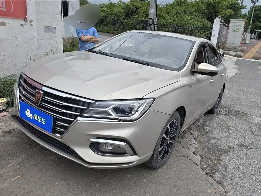 Roewe i5 2019