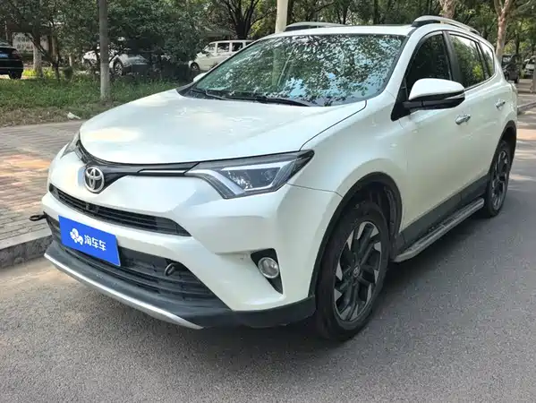 Toyota RAV4 2017