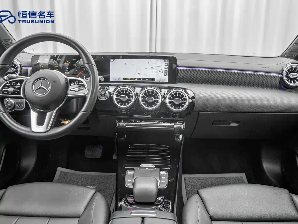 Mercedes-Benz A-Class 2022 — фото 12