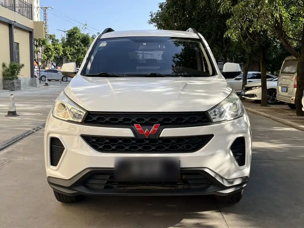 Wuling Hongguang S3 2018