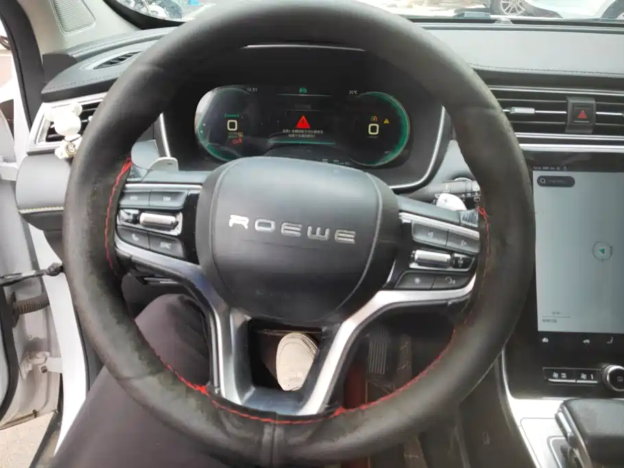 Roewe RX5 New Energy 2021 — фото 15