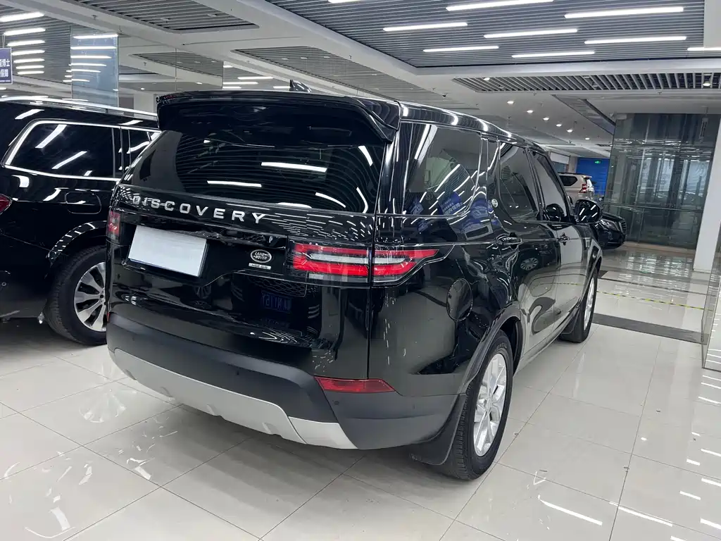 Land Rover Discovery 2020 — фото 11