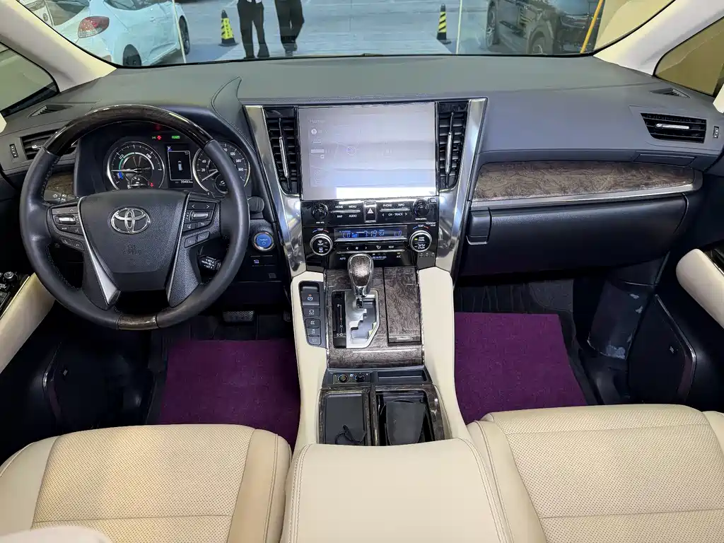 Toyota Vellfire 2022 — фото 7