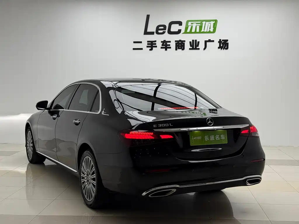 Mercedes-Benz E-Class 2023
