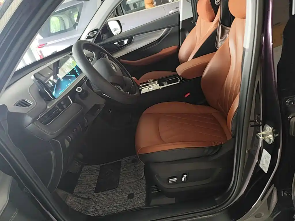 Chery Tiggo 8 PLUS 2020 — фото 15