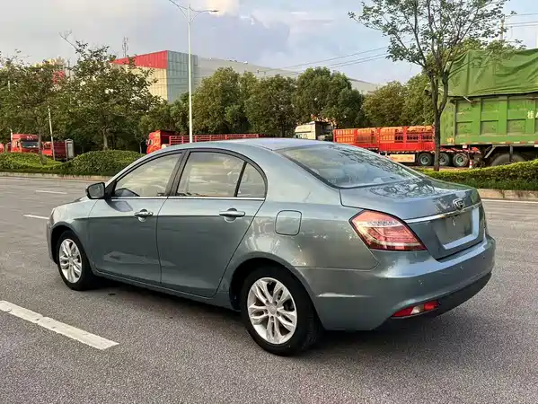 Geely Emgrand 2014