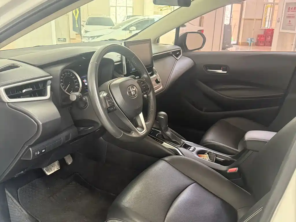 Toyota Corolla 2021 — фото 7