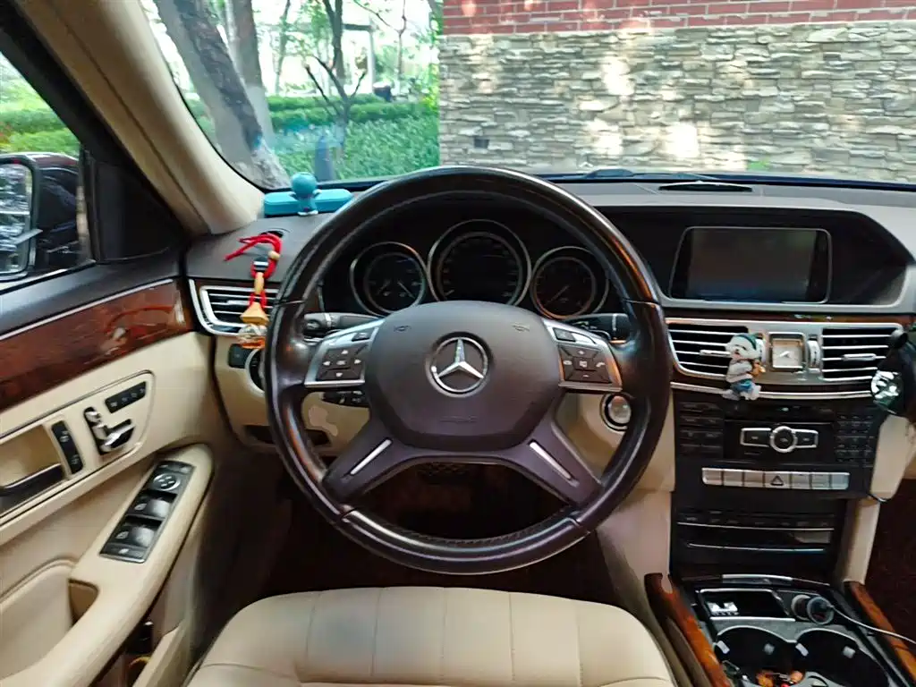 Mercedes-Benz E-Class 2014