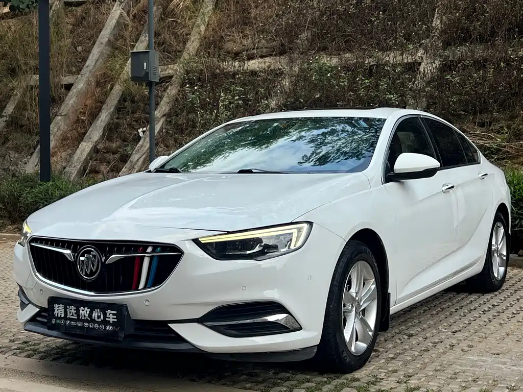 Buick Regal 2020 — фото 1