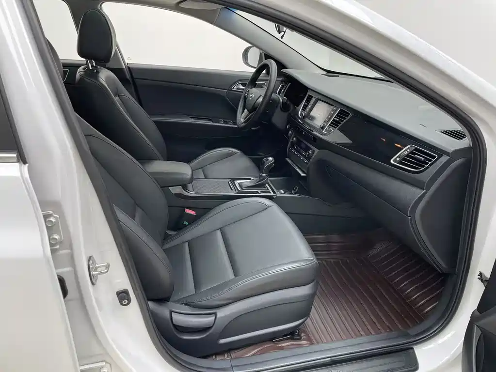 Hyundai Mistra 2016 — фото 16