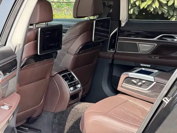 BMW 7 Series 2018