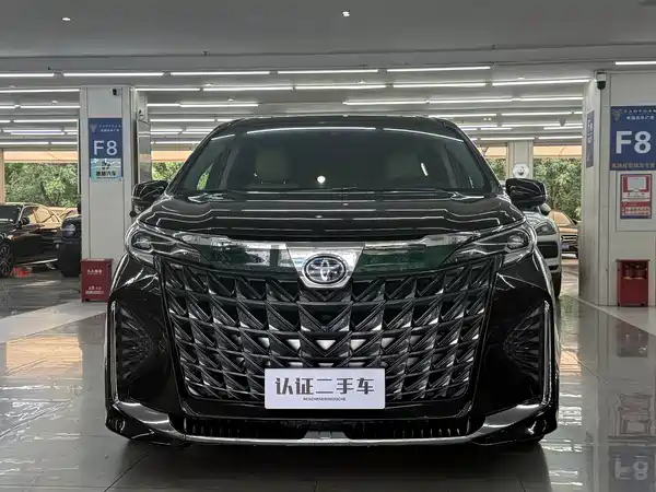 Toyota Sienna 2024