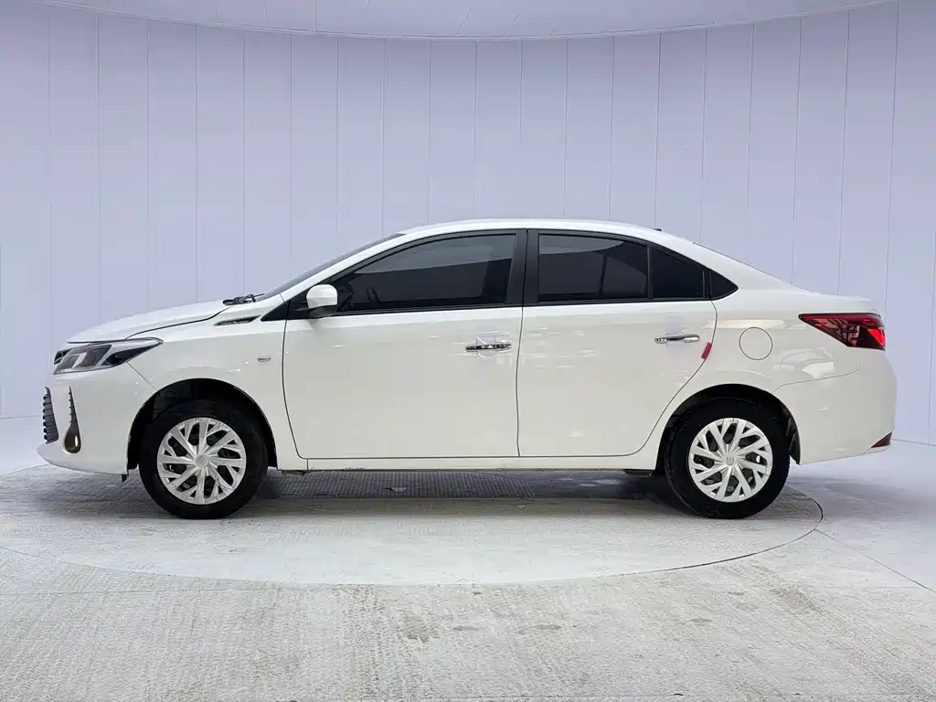Toyota Vios 2023 — фото 4
