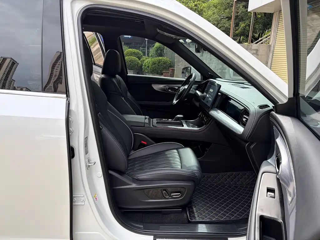 GAC Motor Trumpchi GS8 2023 — фото 13