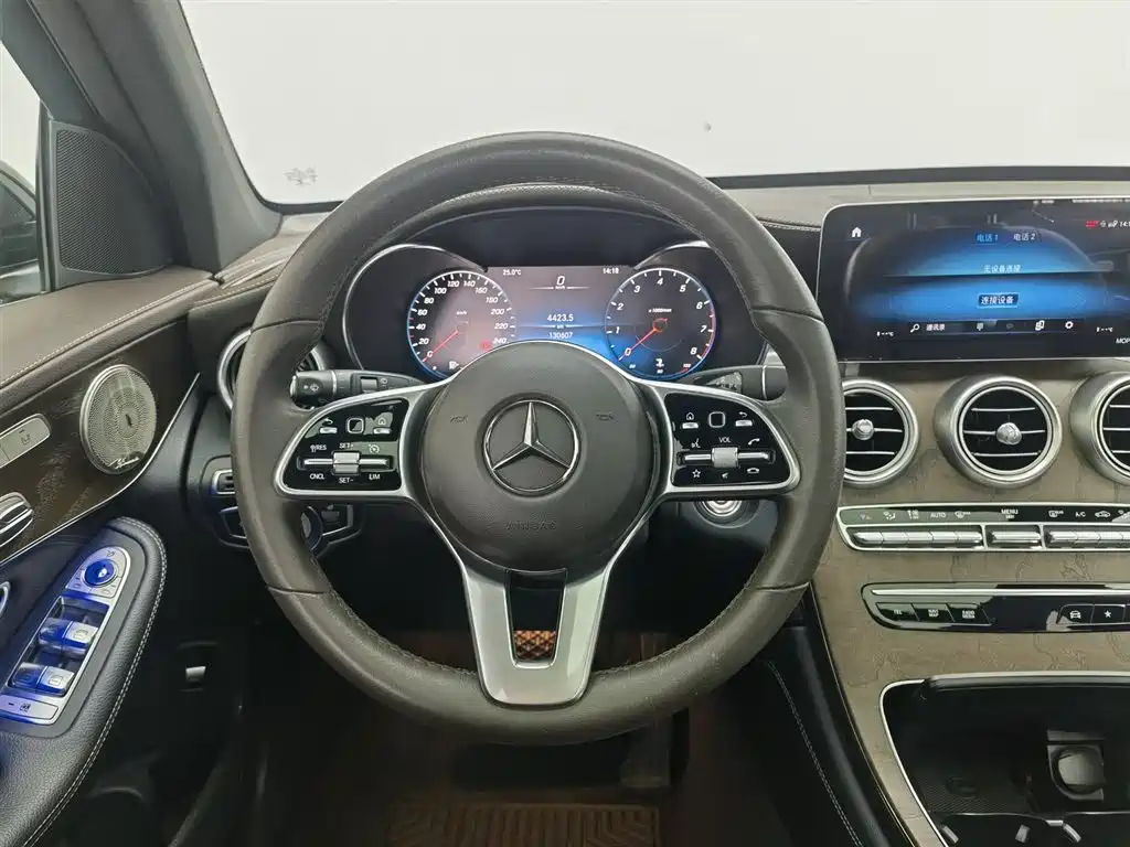 Mercedes-Benz GLC 2020 — фото 11