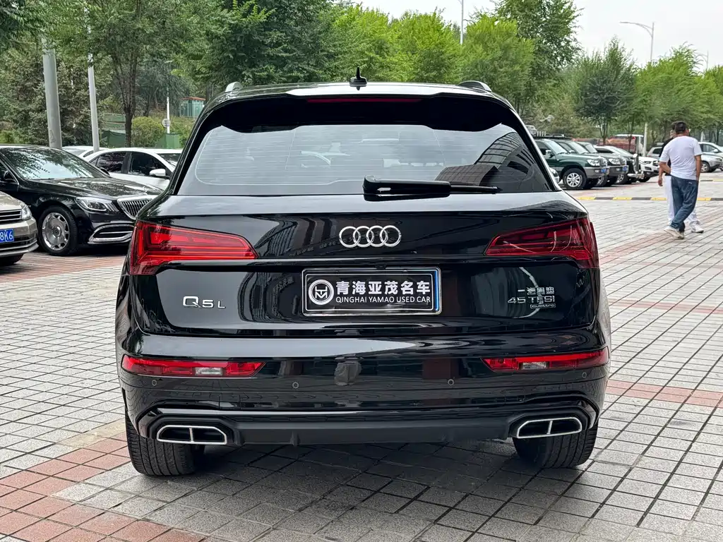 Audi Q5L 2024 — фото 14