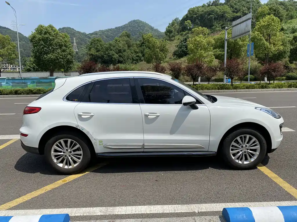 Zotye SR9 2017 — фото 6