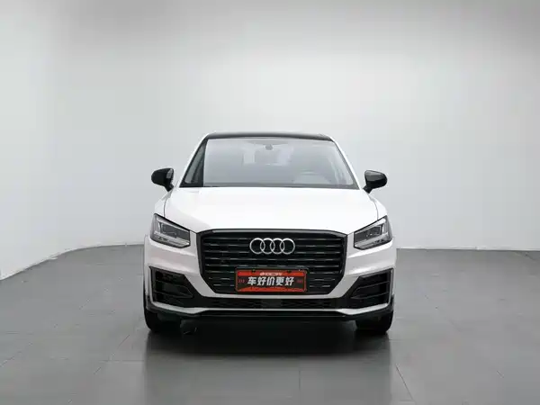 Audi Q2L 2020