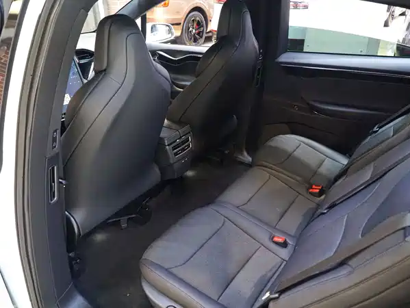 Tesla Model X 2016