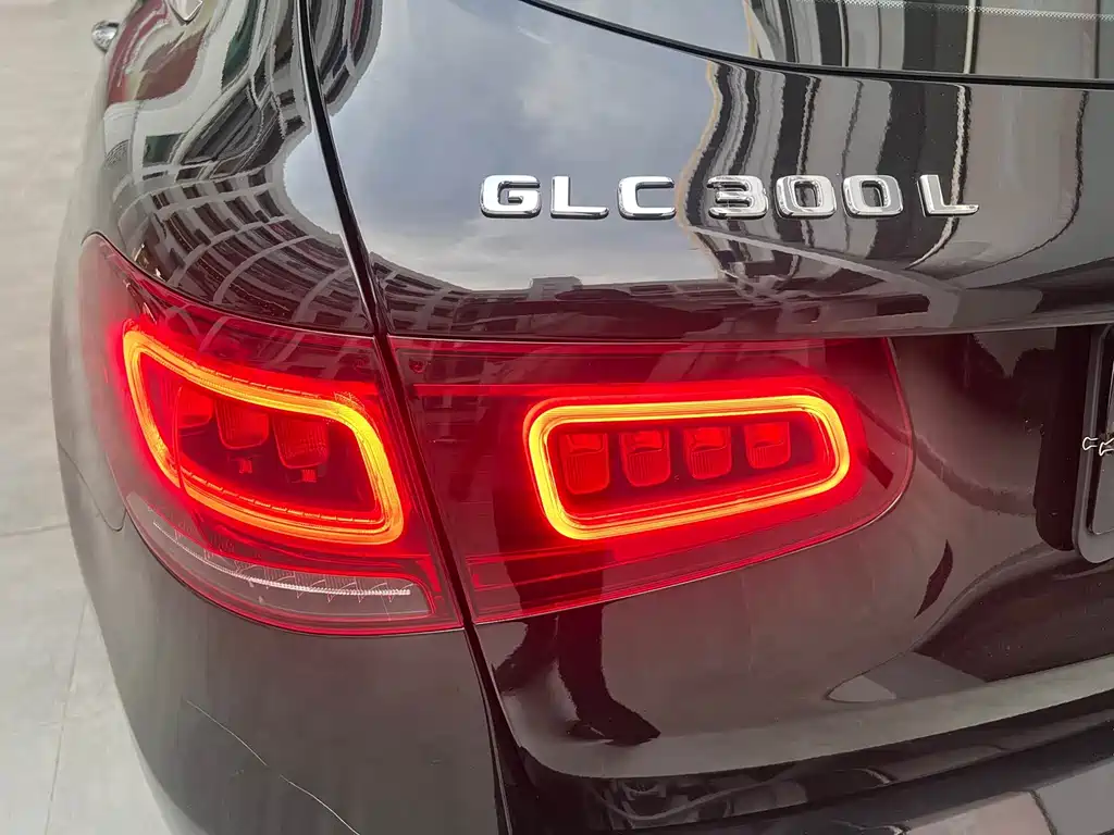 Mercedes-Benz GLC 2020 — фото 12
