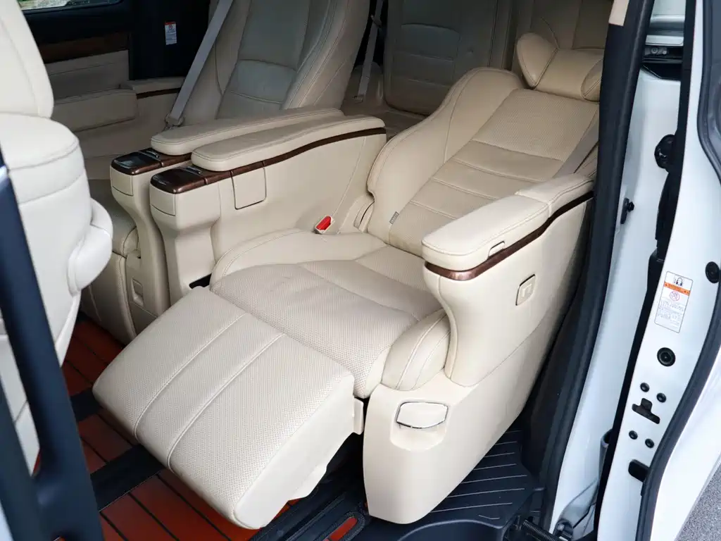 Toyota Alphard 2015 — фото 8