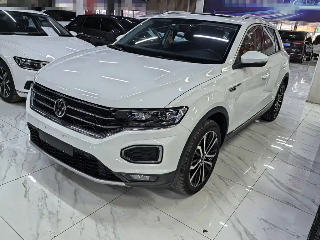 Volkswagen T-Roc 2021 — фото 1
