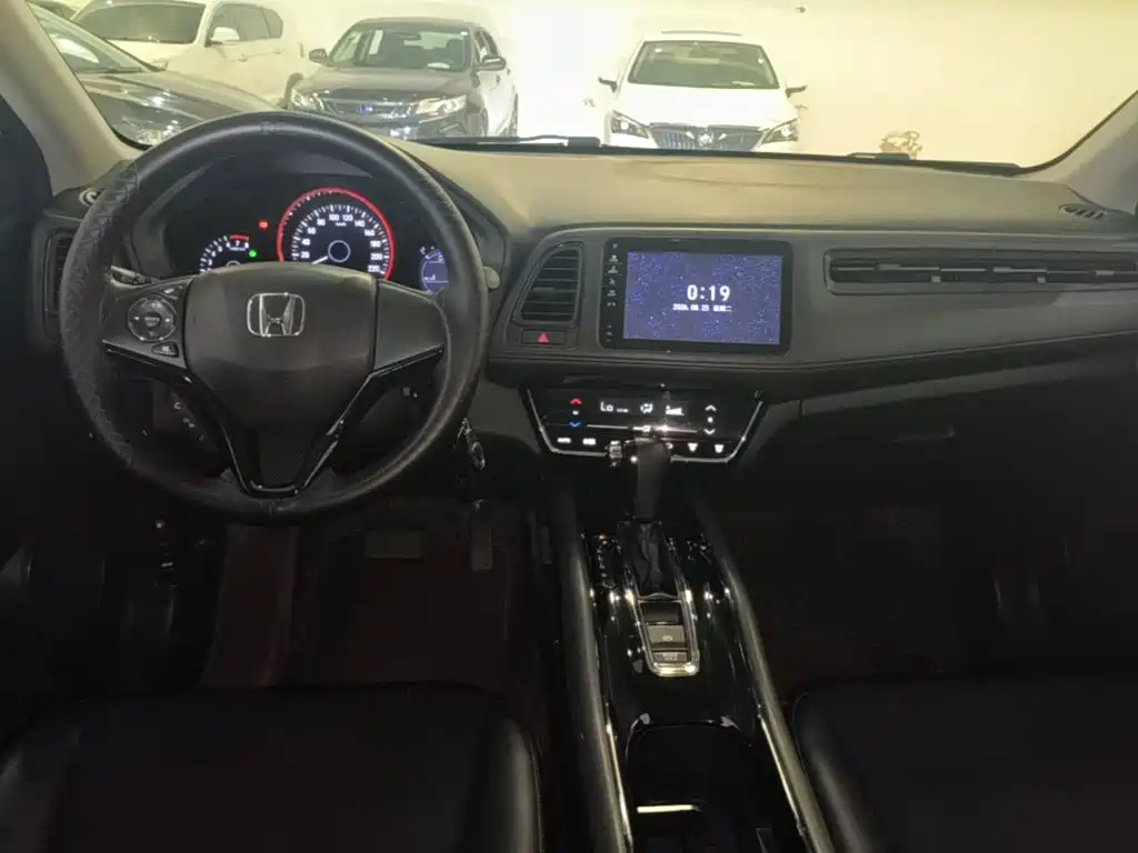 Honda Vezel 2019 — фото 10