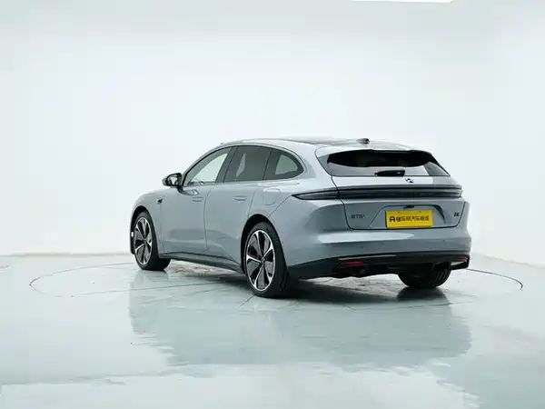 NIO ET5T 2025