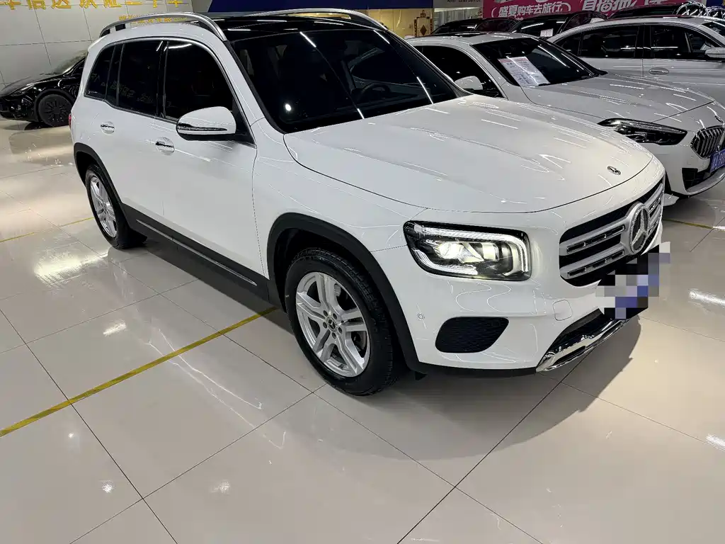 Mercedes-Benz GLB 2023 — фото 3
